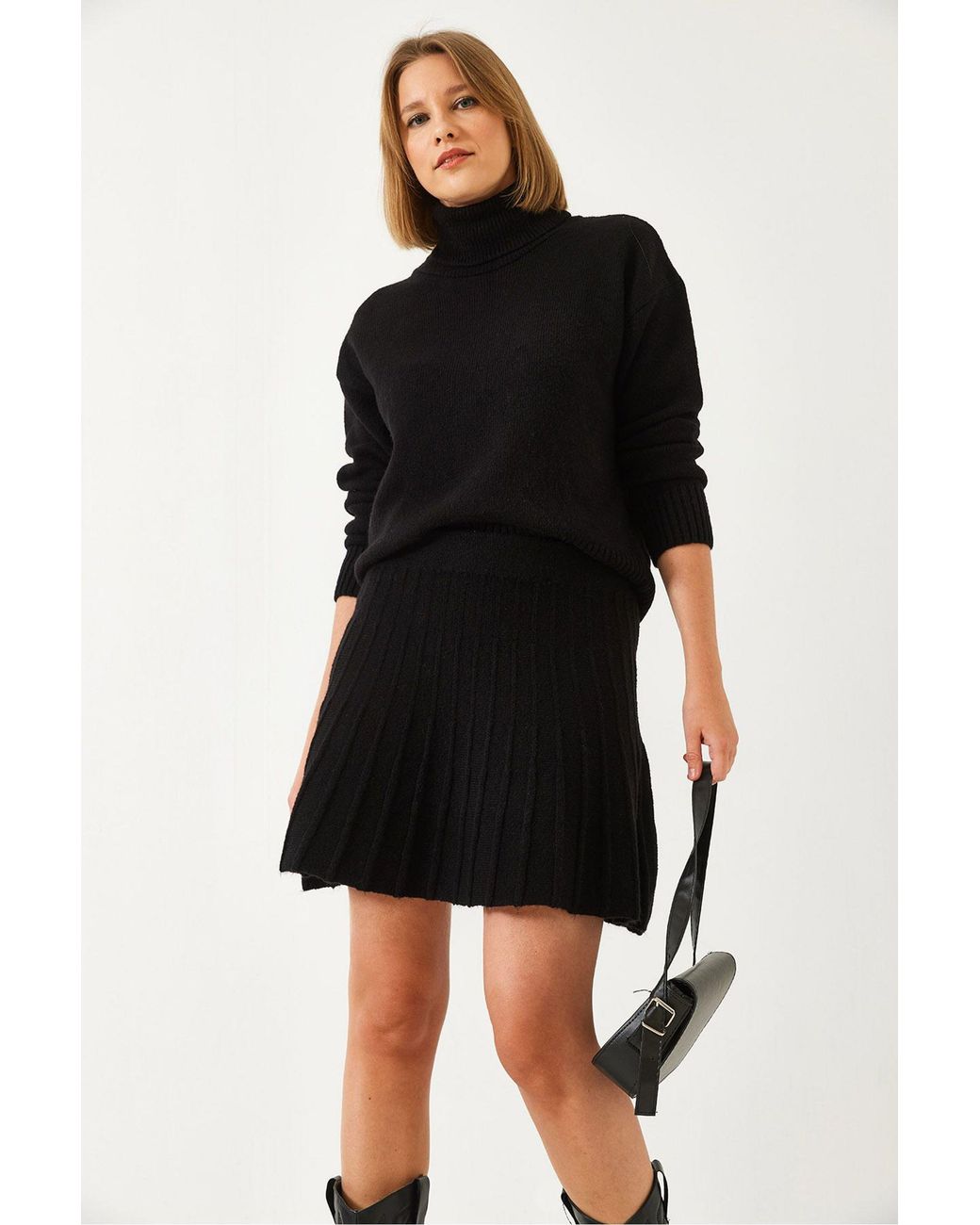 Bianco Lucci Black Textured Knit Co-Ords With Turtleneck