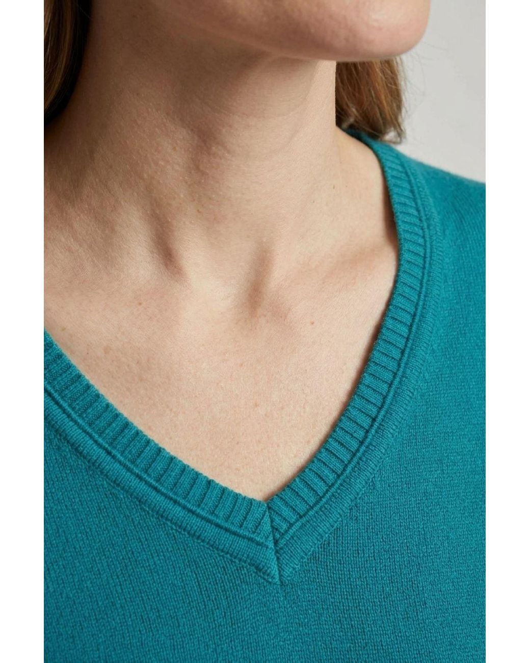 Izabel London Blue Slim Fit V-Neck Lightweight Jumper