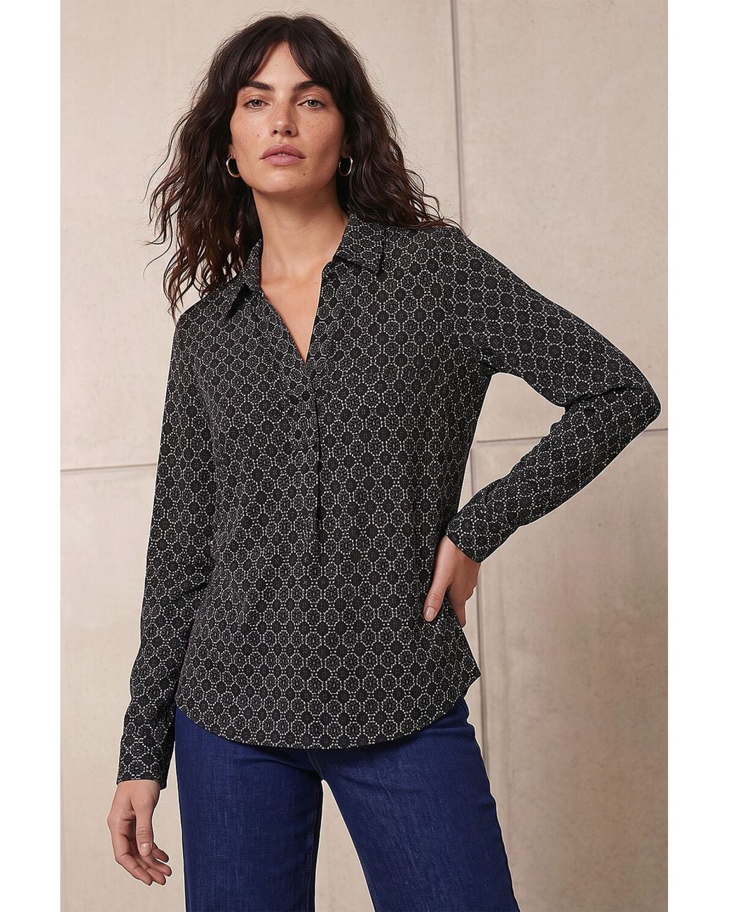 Roman Blue Geometric Puff Print Stretch Shirt