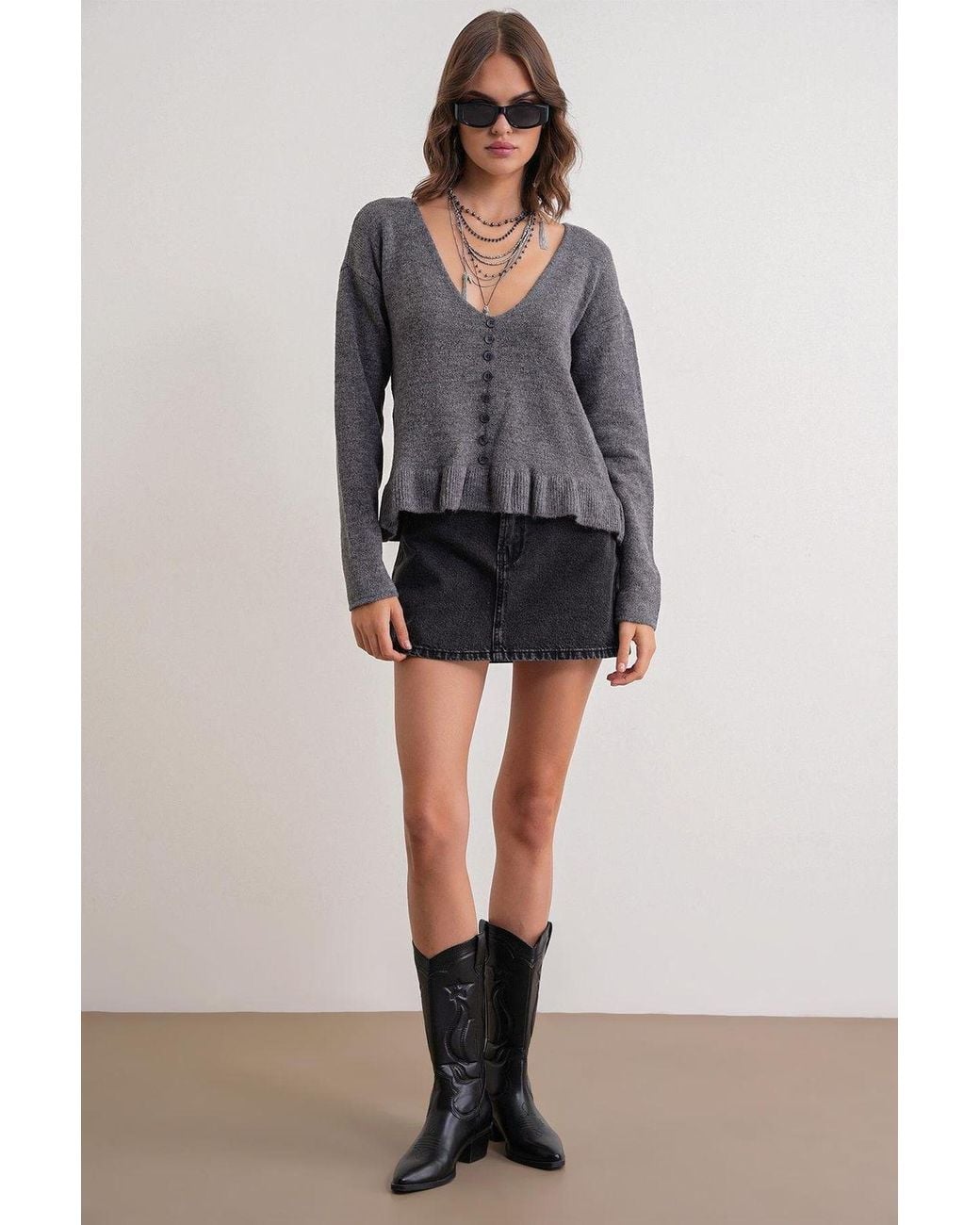 MixRay Gray Lightweight V-Neck Knit Top With Button Detail
