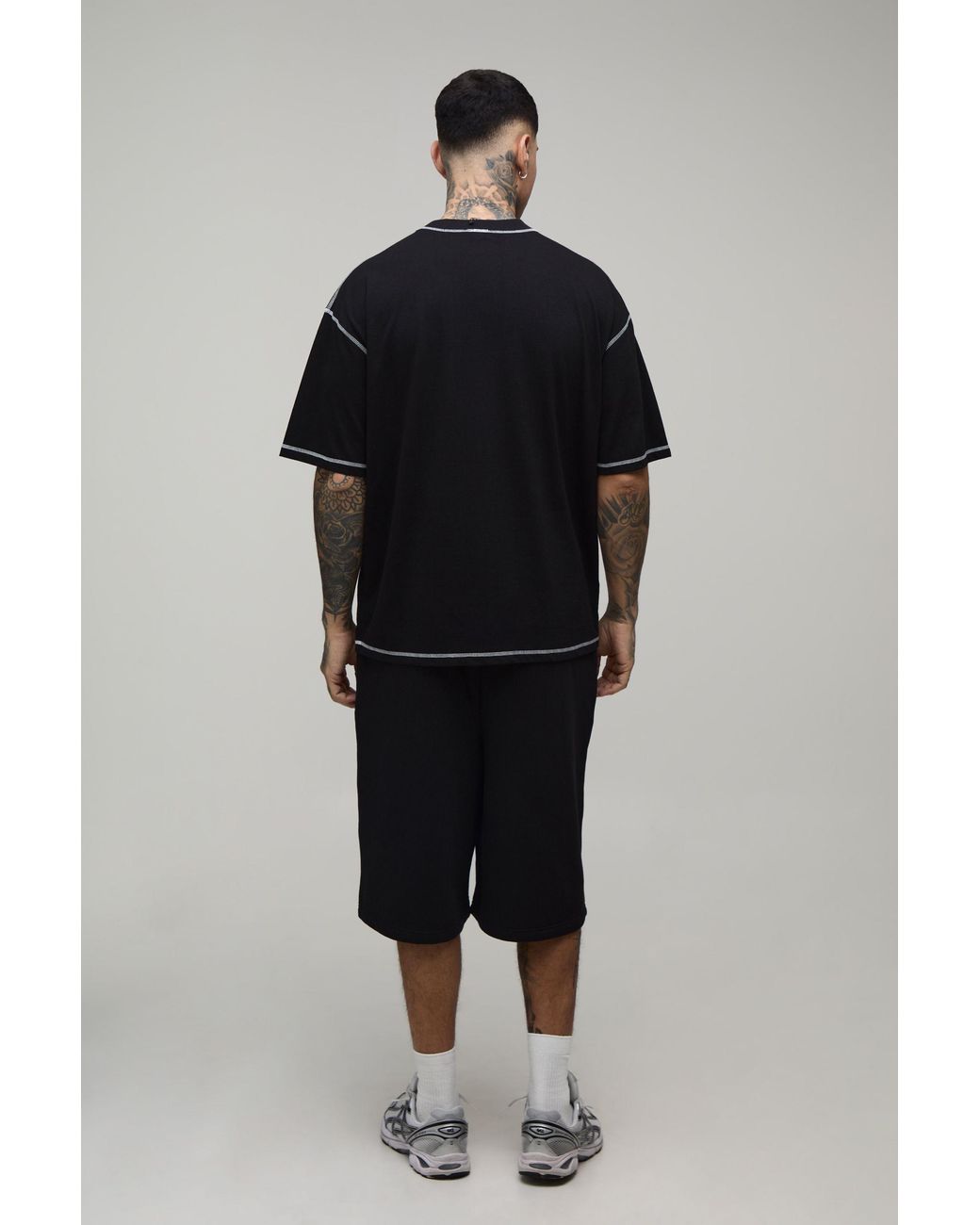 BoohooMAN Black Tall Oversized Exposed Seam Contrast Stitch Embroidered T-Shirt for men