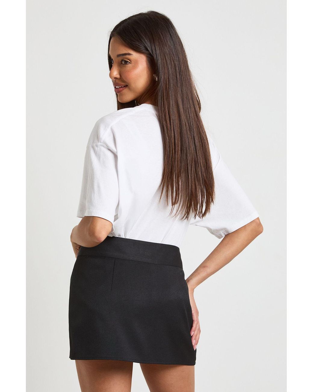 Boohoo White Tailored Pocket Front Skort