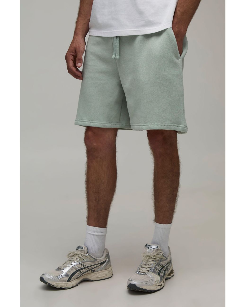 BoohooMAN Green Baggy Drop Crotch Mid Length Short for men