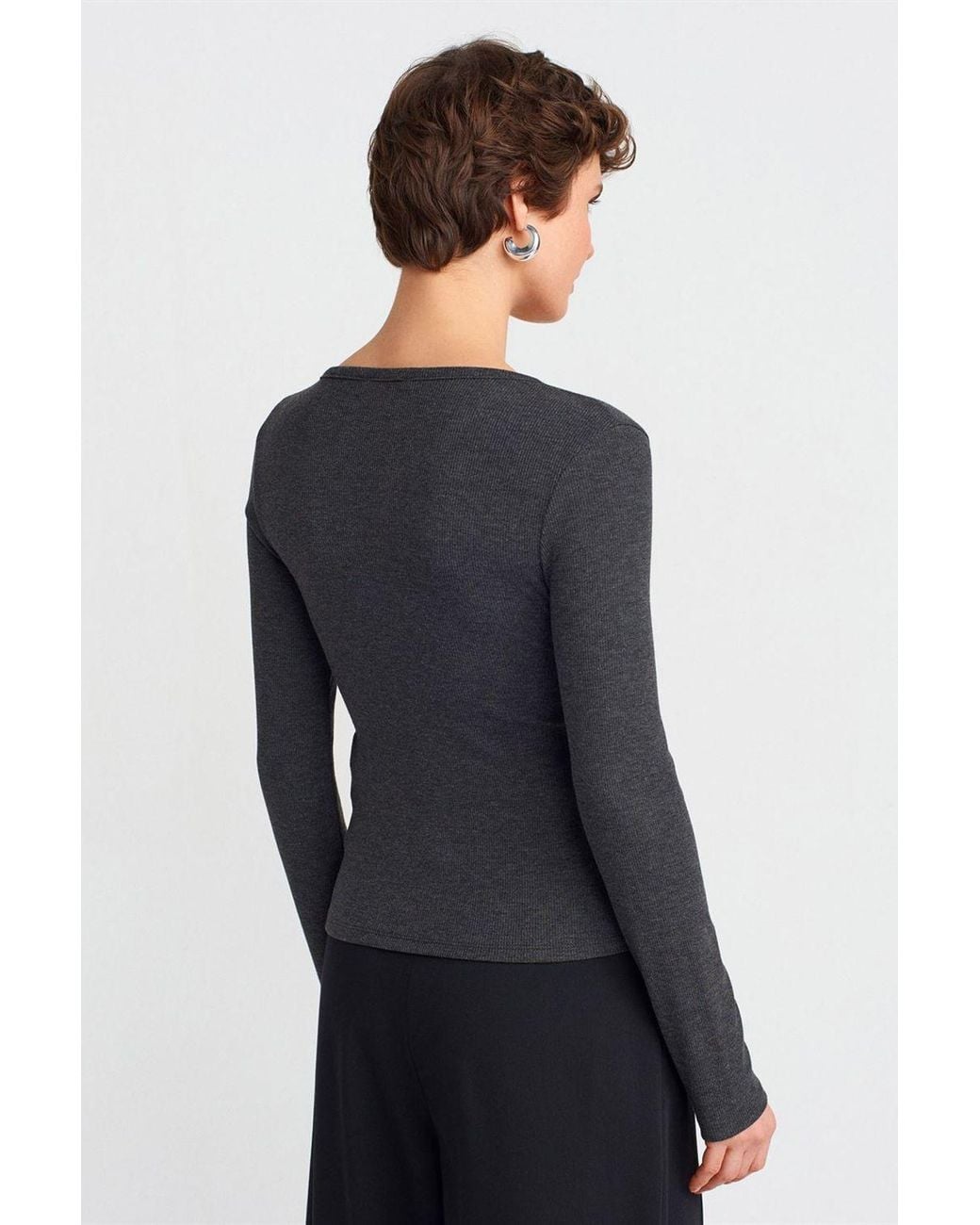 Dilvin Black Slim Fit Ribbed Button-Front Blouse