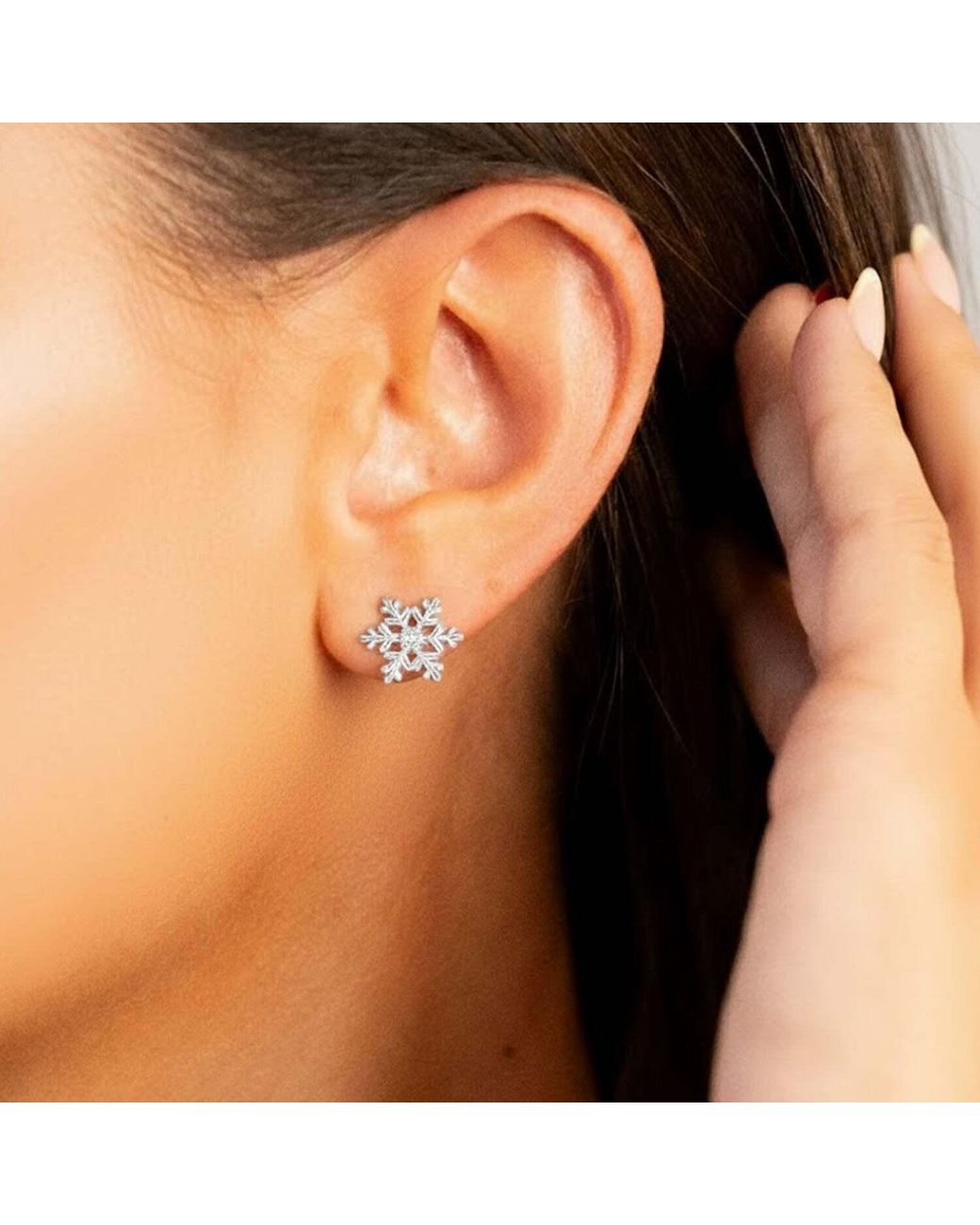 Bibei White Snowflake Earrings