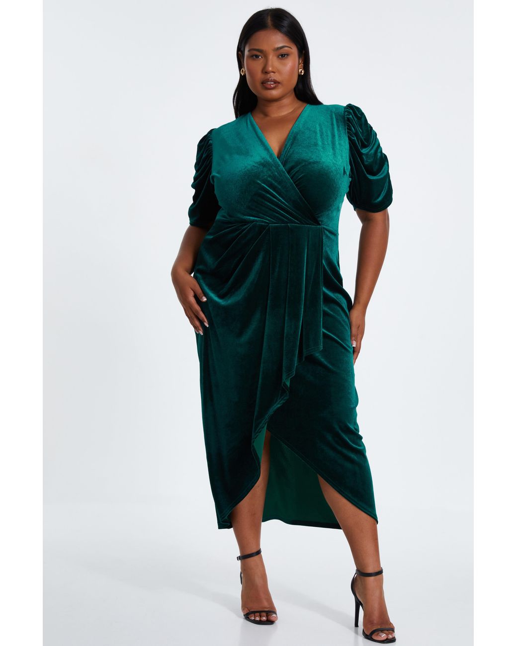Quiz Curve Bottle Velvet Wrap Midi Dress in Green | Lyst UK
