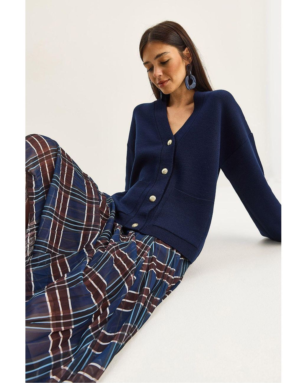 Bianco Lucci Blue Thick Ribbed V-Neck Cardigan With Button Closure