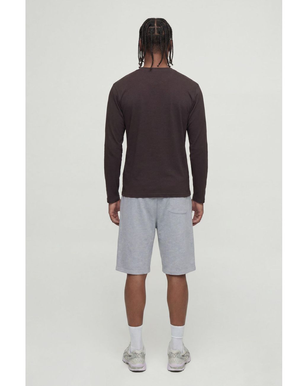 BoohooMAN Black Essential Regular Fit Long Sleeve T-Shirt for men