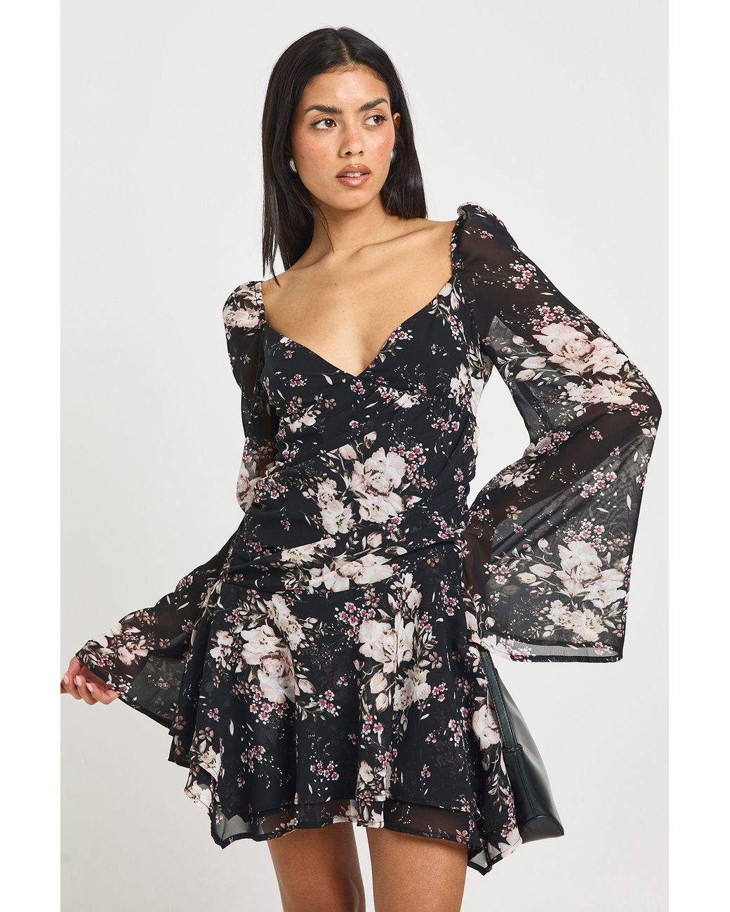 Boohoo Black Floral Ruched Sweetheart Pleated Skater Dress