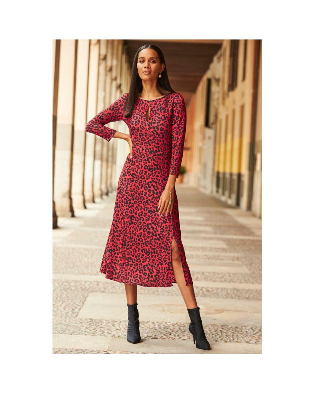 Sosandar Red Print Keyhole Detail Midi Dress