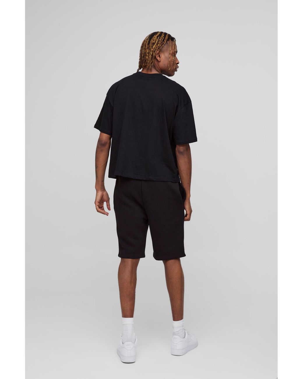 BoohooMAN Black Tall Slim Fit Mid Length Basic Shorts for men