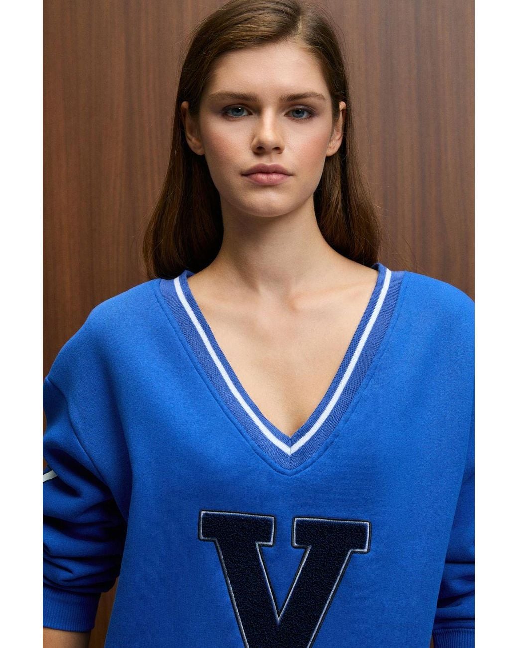Grimelange Blue V-Neck Color Block Sweatshirt