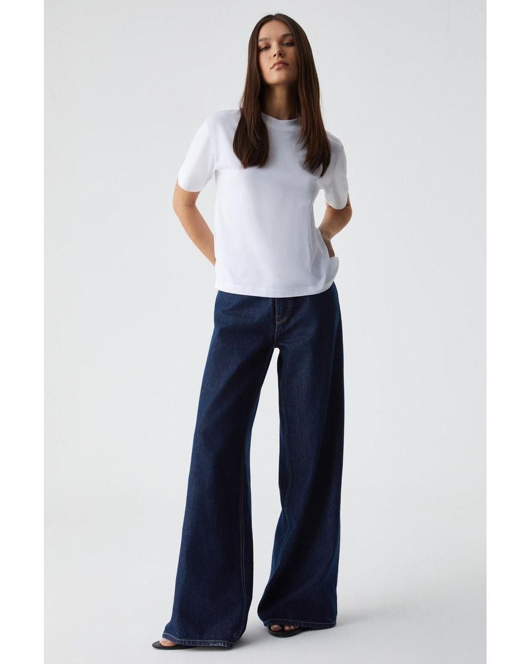 Grimelange White Oversized Crew Neck T-Shirt