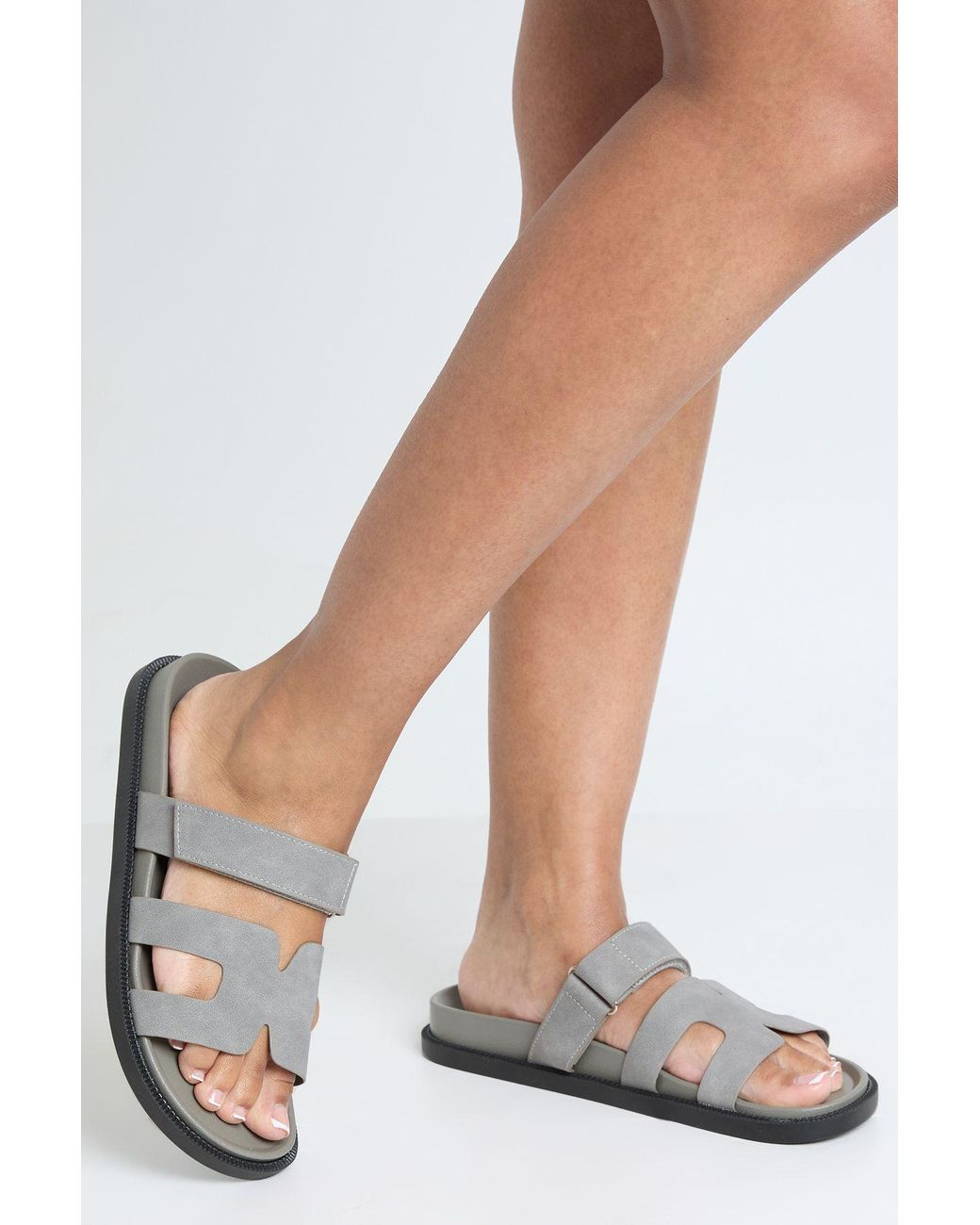 Boohoo White Cut Out Flat Sliders