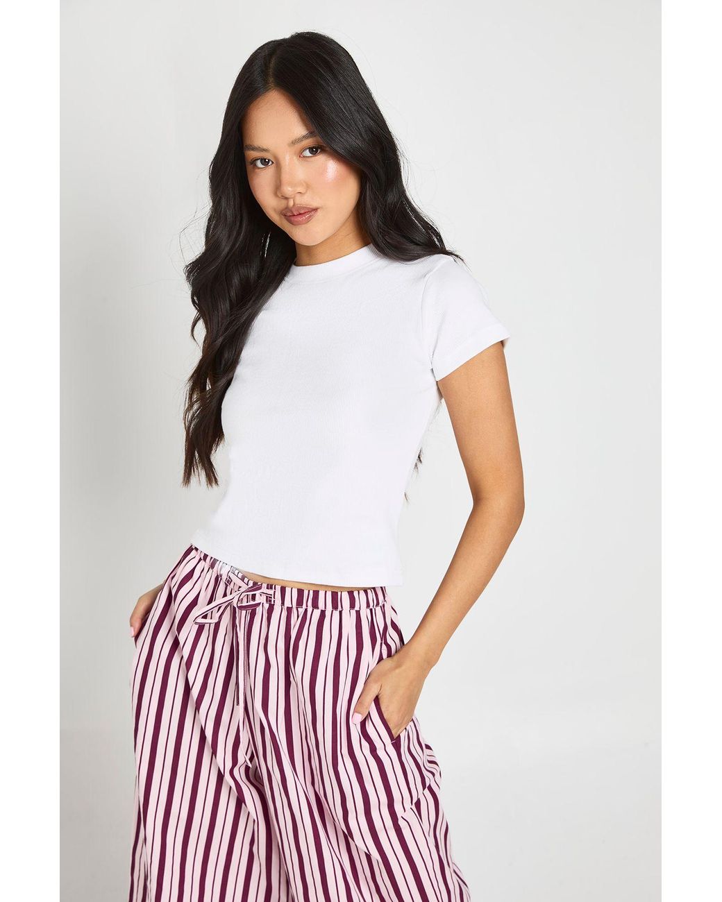 Boohoo White Petite Basic Rib Short Sleeve Fitted Top