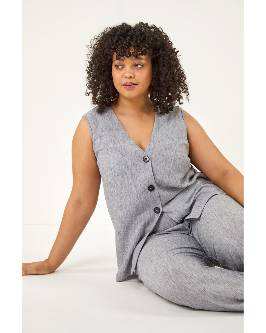 Roman Gray Curve Buttoned Relaxed Waistcoat