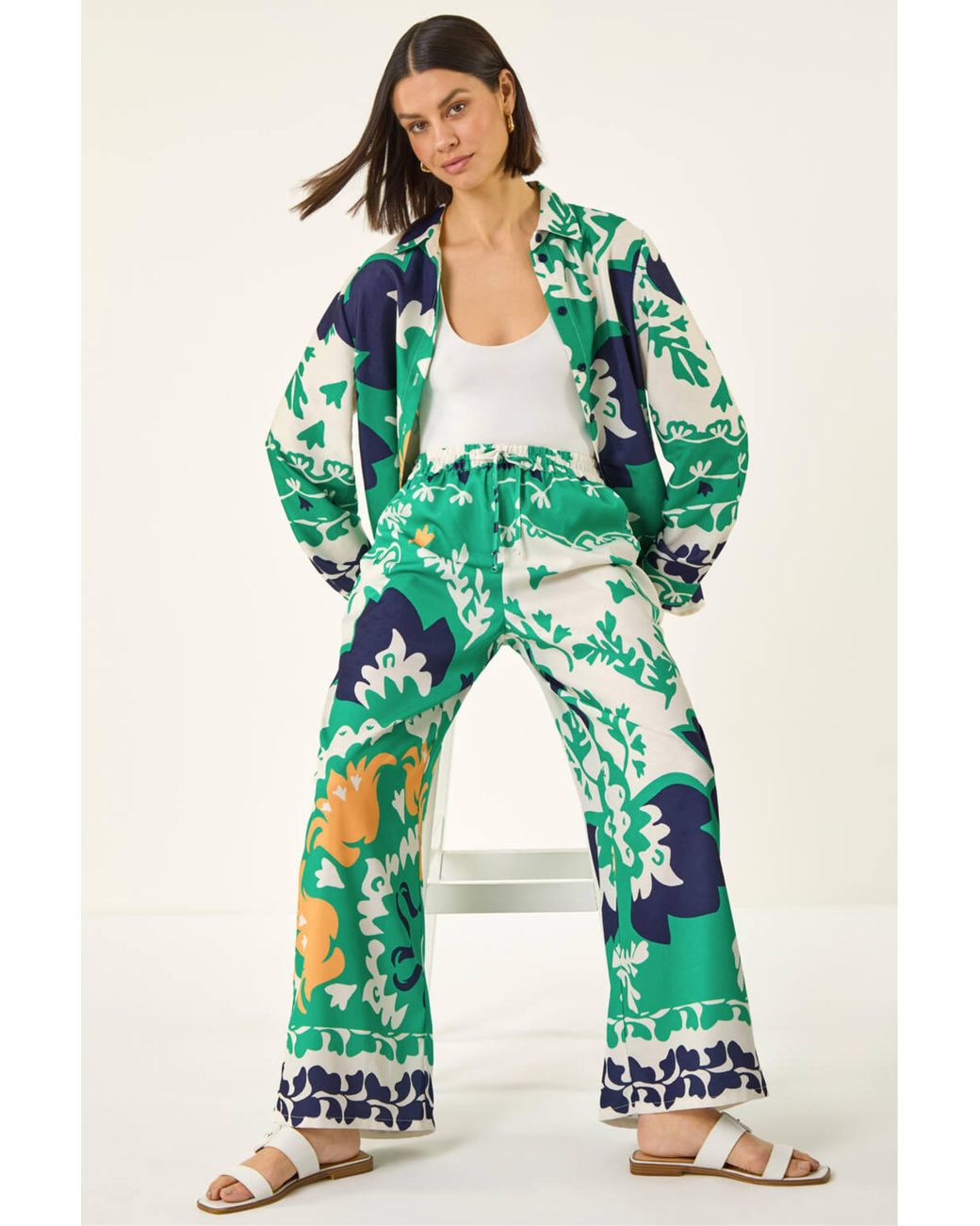 Roman Green Border Print Cropped Wide Leg Trouser