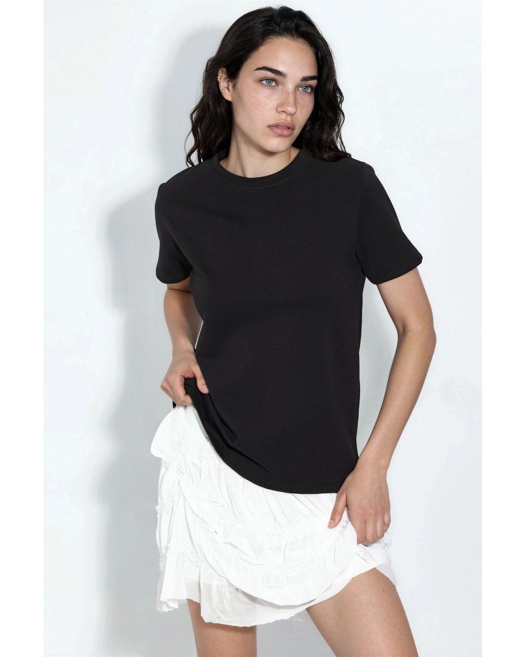 Busem Black Plain Crew Neck T-Shirt