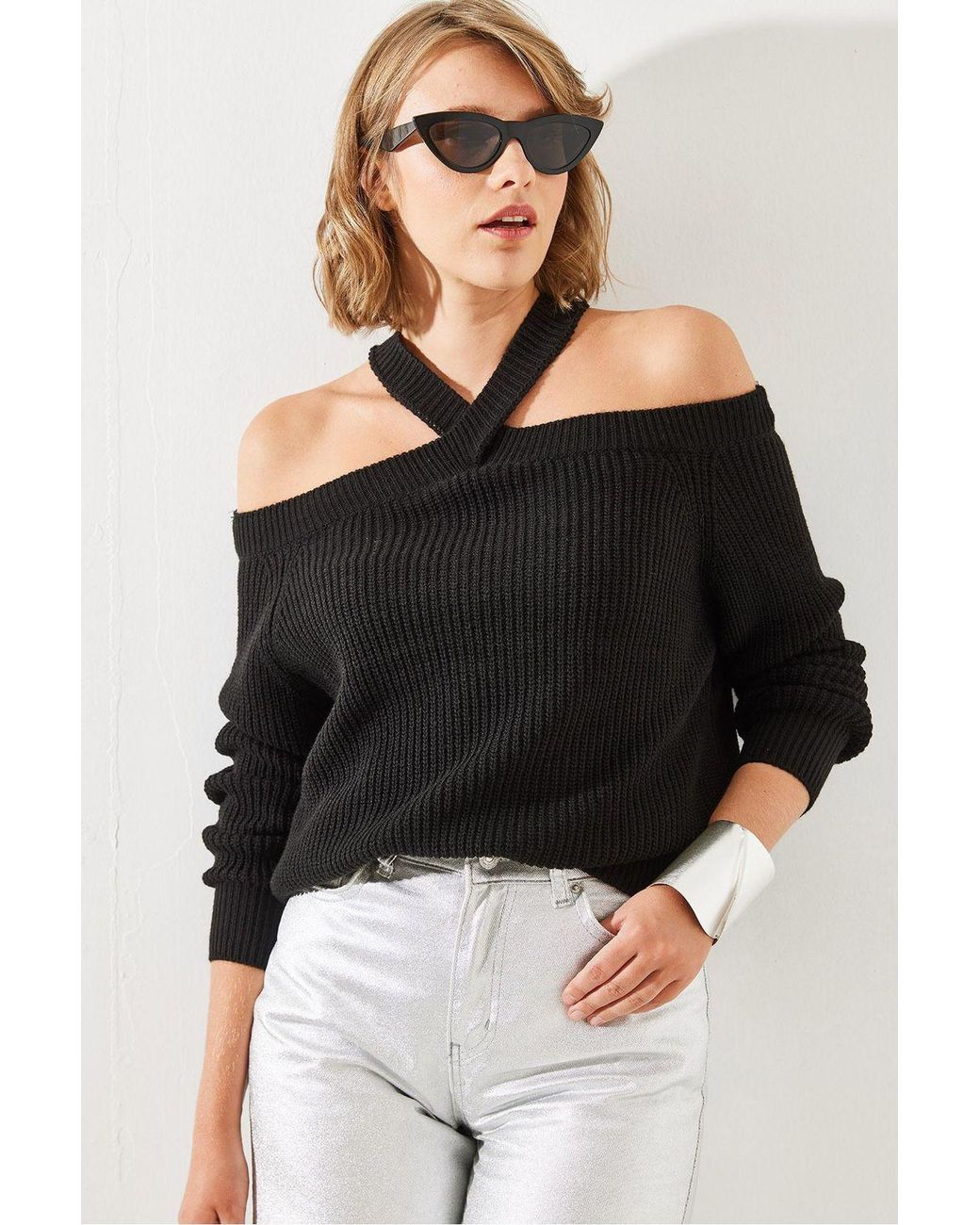 Bianco Lucci Black Textured Crew Neck Long Sleeve Sweater With Cut Out Detail