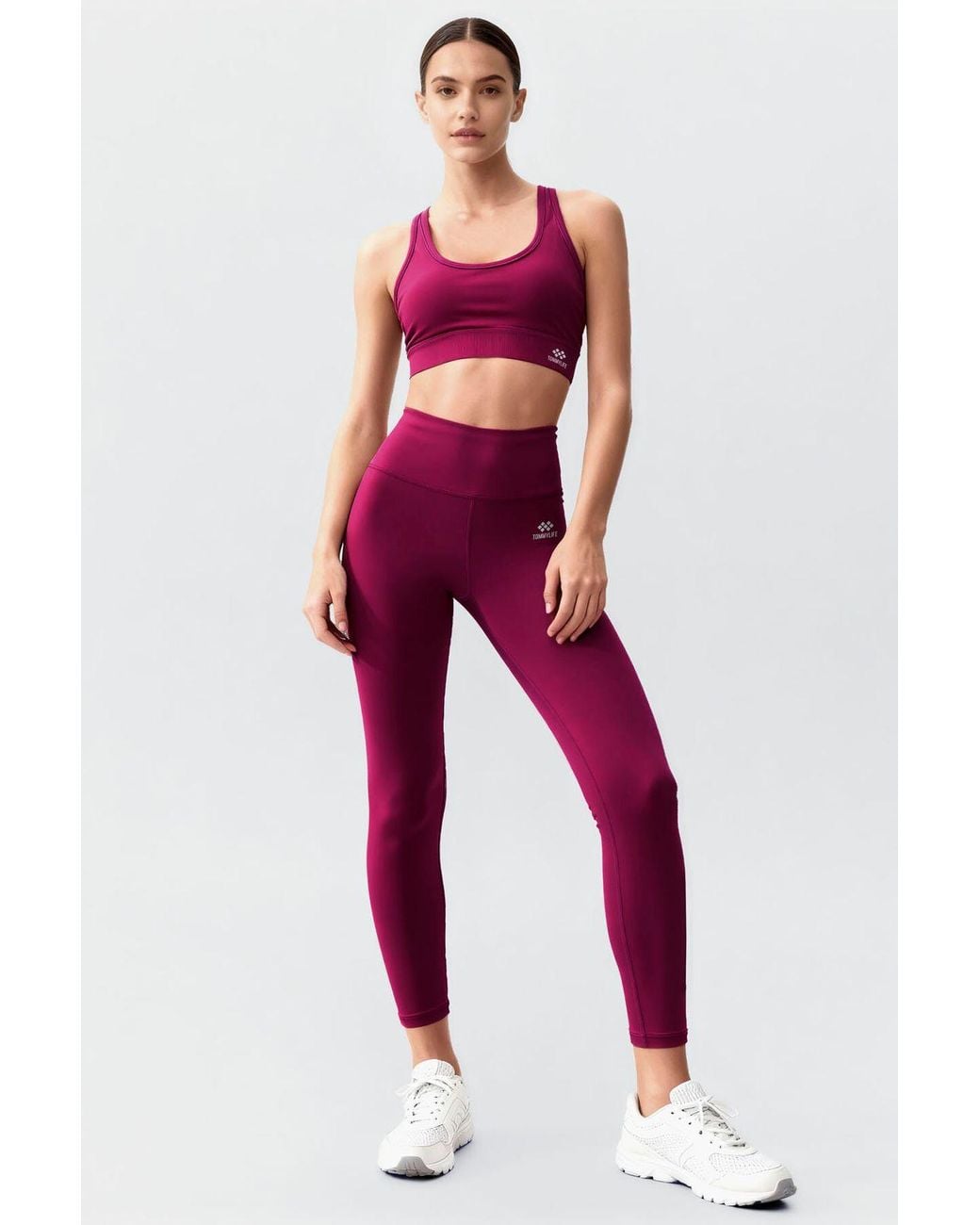 TOMMY LIFE Red Sleeveless Athletic Set With Leggings