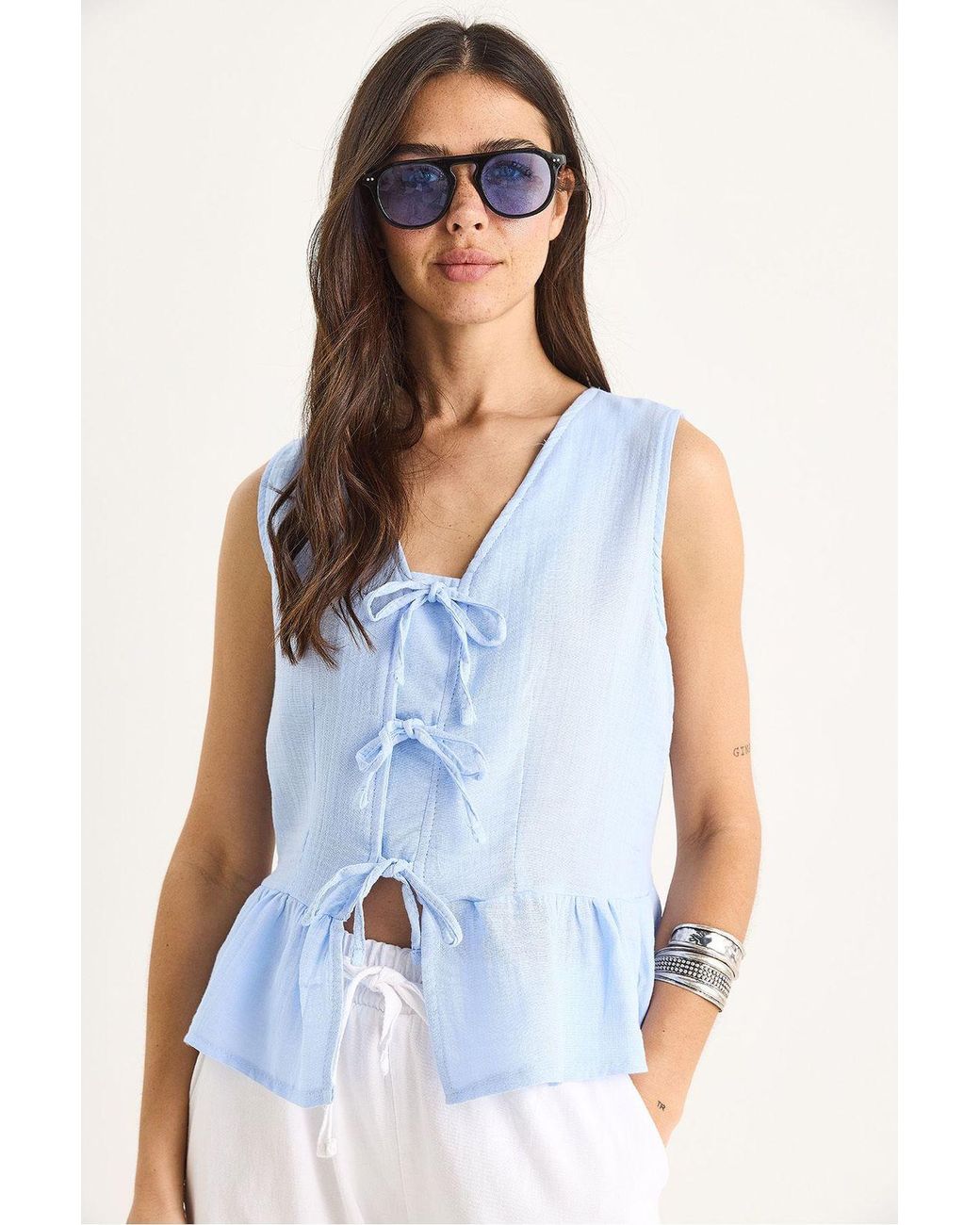 Bianco Lucci Blue V-Neck Crepe Blouse With Bow Tie