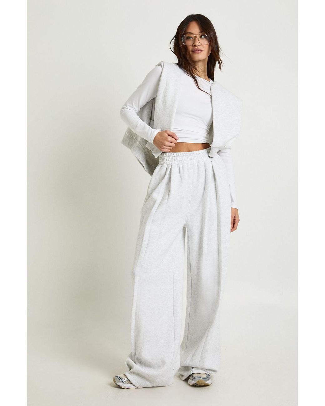 Boohoo White Tall High Waist Pleat Detail Straight Leg Jogger