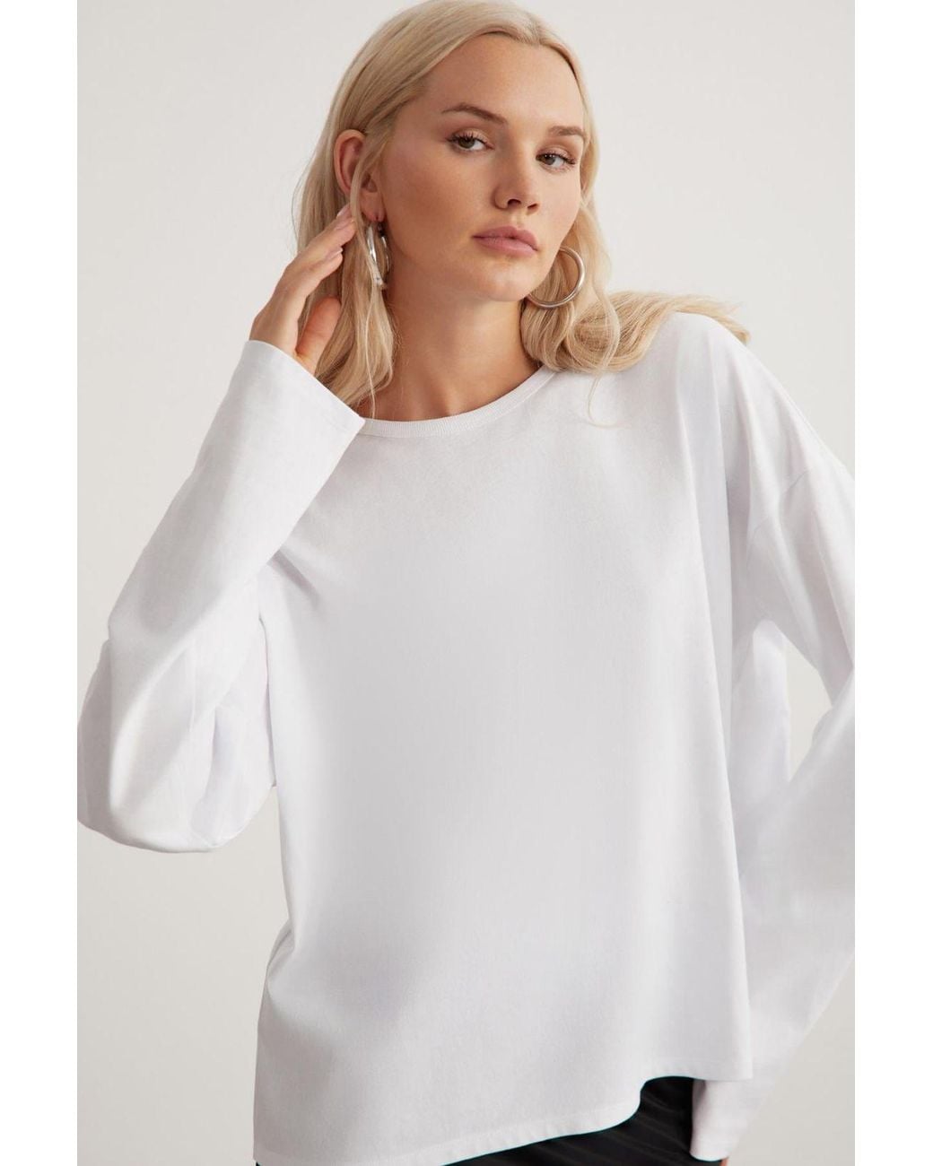 Grimelange White Oversized Crew Neck T-Shirt