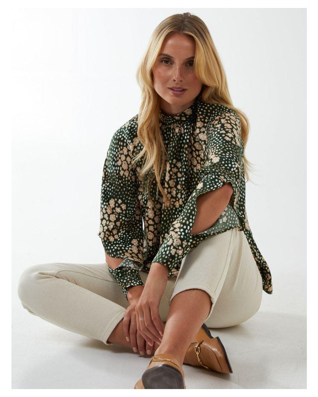 Blue Vanilla Green Raglan Cut Out Sleeve Volume Top