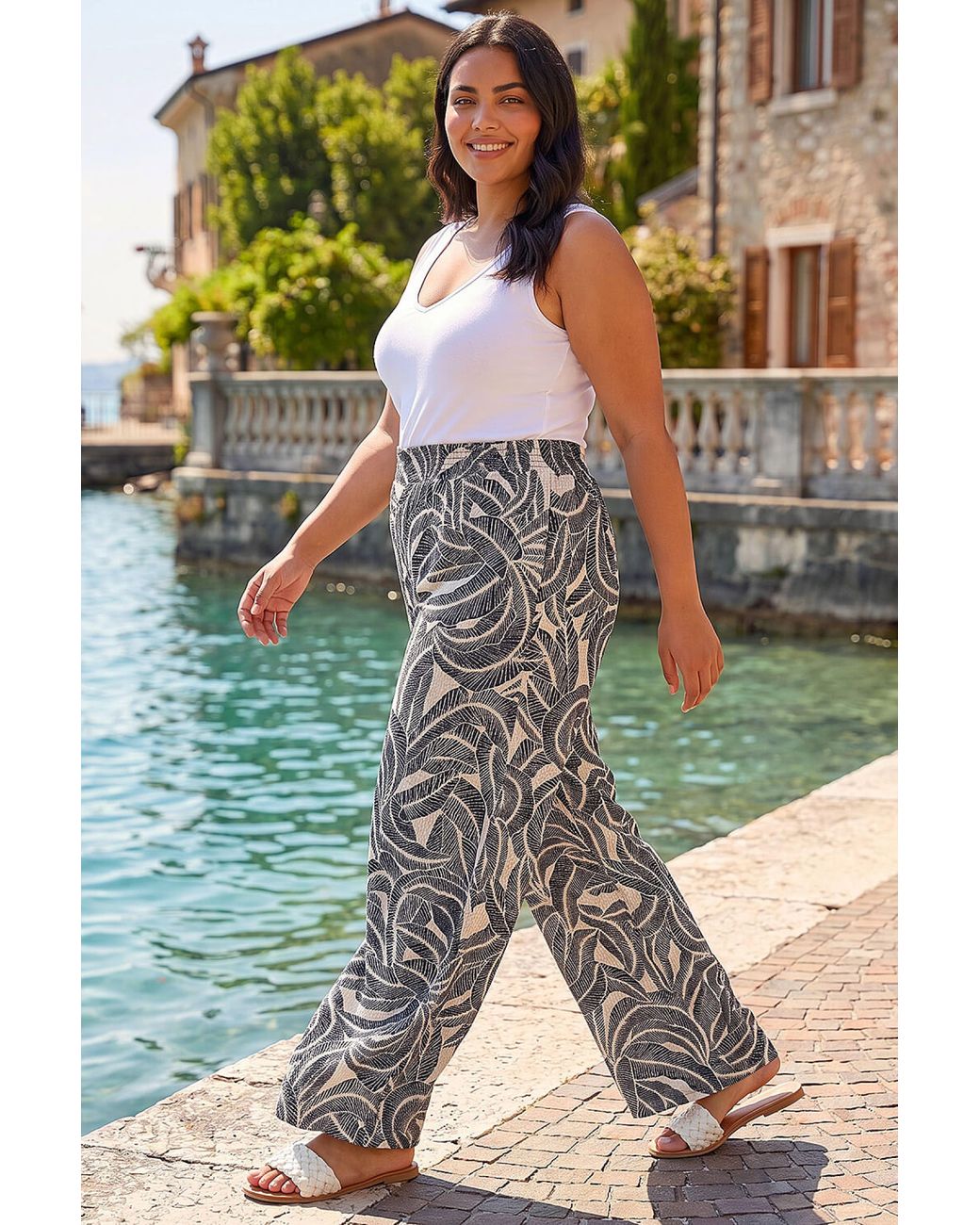 Roman Green Curve Textured Print Wide Leg Trousers