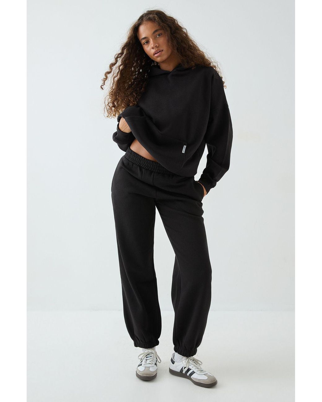 DSGN Studio Black Oversized Cuffed Jogger