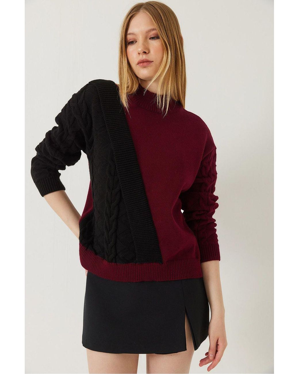 Bianco Lucci Red Patterned Half Turtleneck Ribbed Sweater