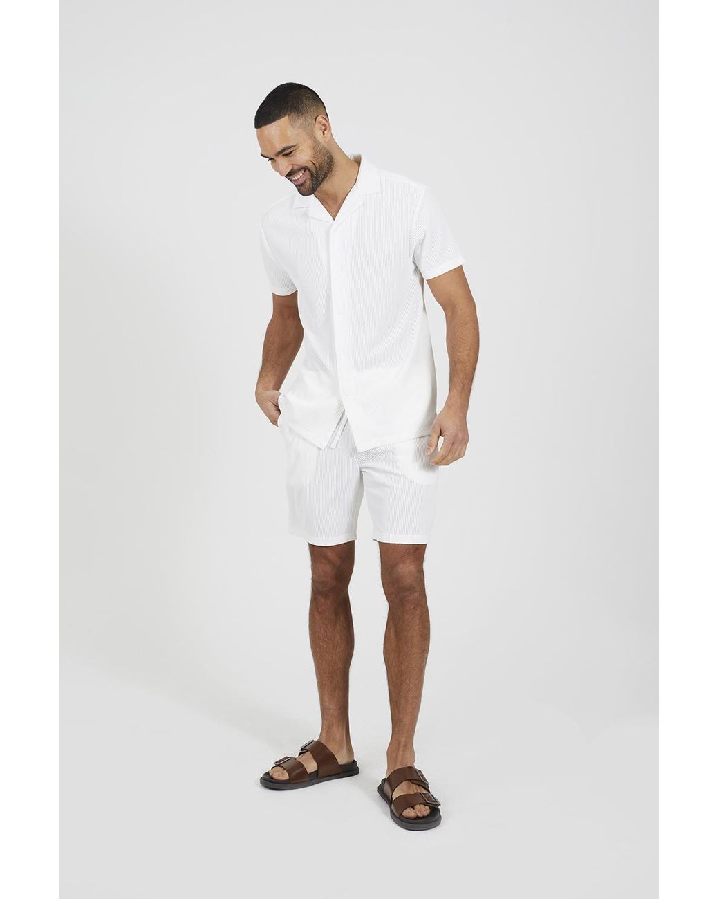 Brave Soul White Pleated Shorts for men