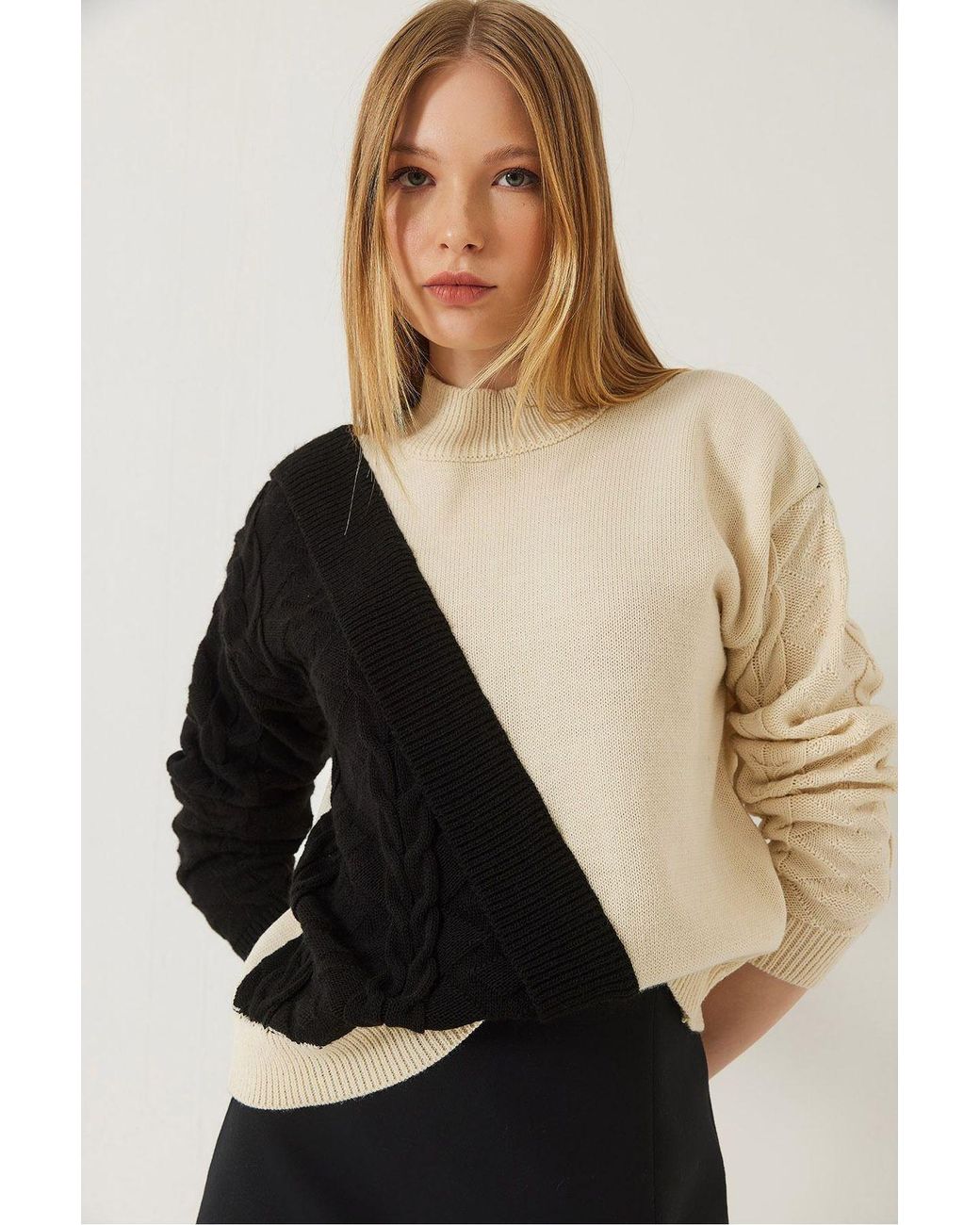 Bianco Lucci Black Patterned Half Turtleneck Ribbed Sweater