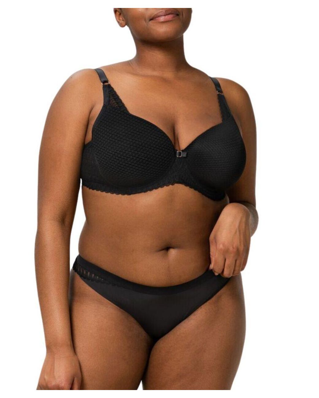 Triumph Black Aura Spotlight Half Cup