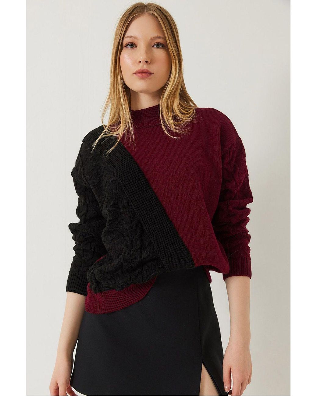 Bianco Lucci Red Patterned Half Turtleneck Ribbed Sweater