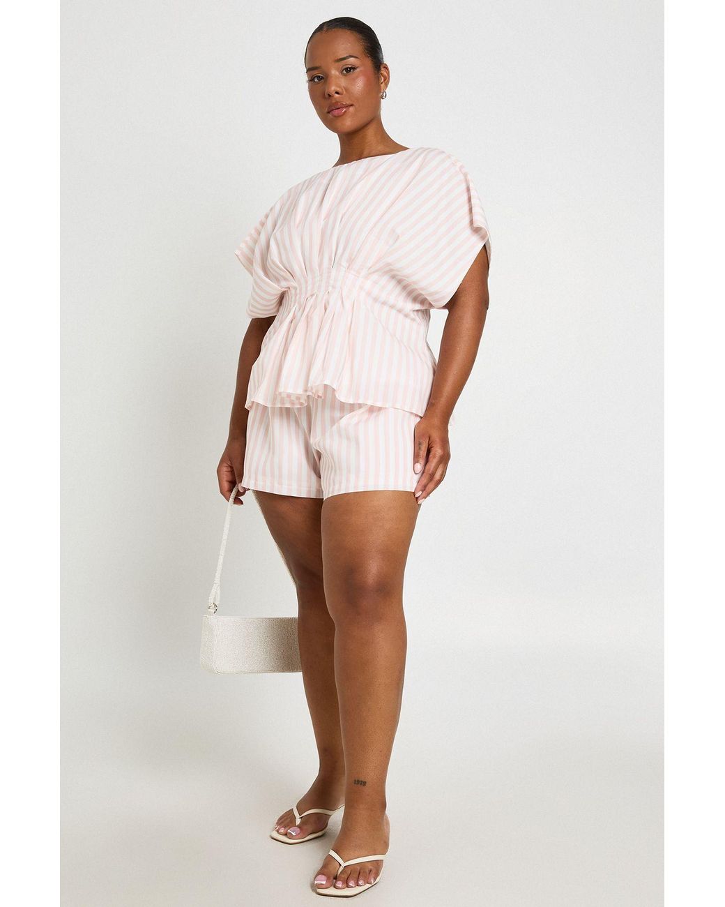 Boohoo White Plus Stripe Shorts