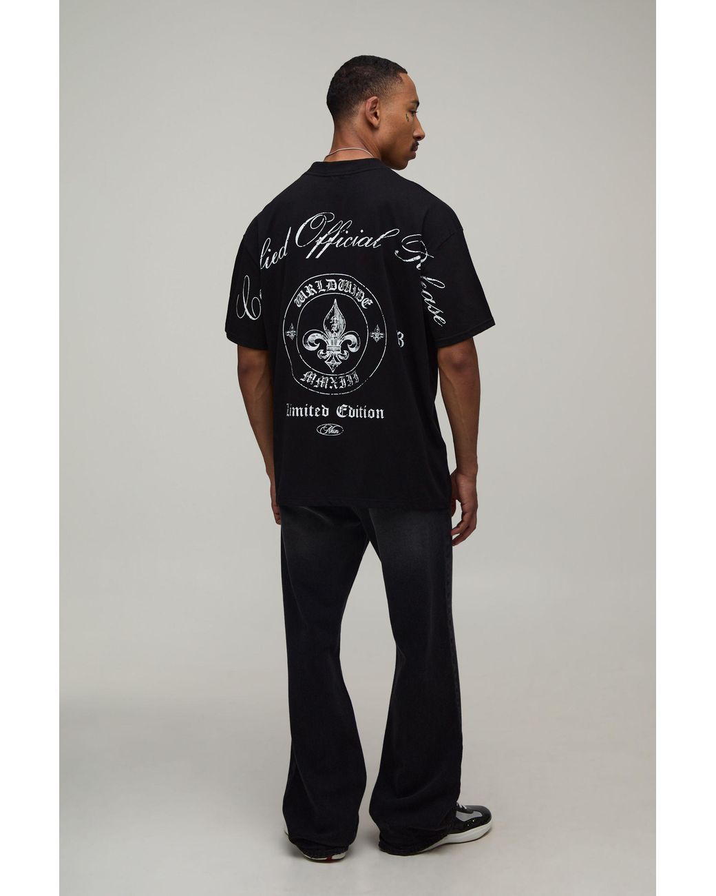 BoohooMAN Black Oversized Emblem Over The Seams Print T-Shirt Cotton for men