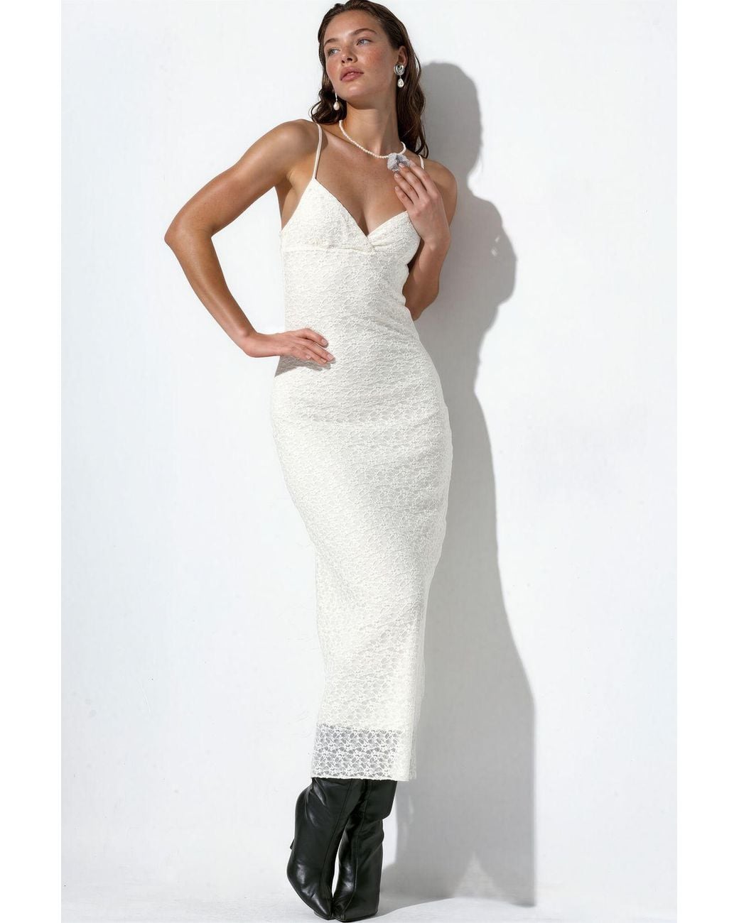 Busem White Sleeveless V-Neck Maxi Dress With Lace Detail