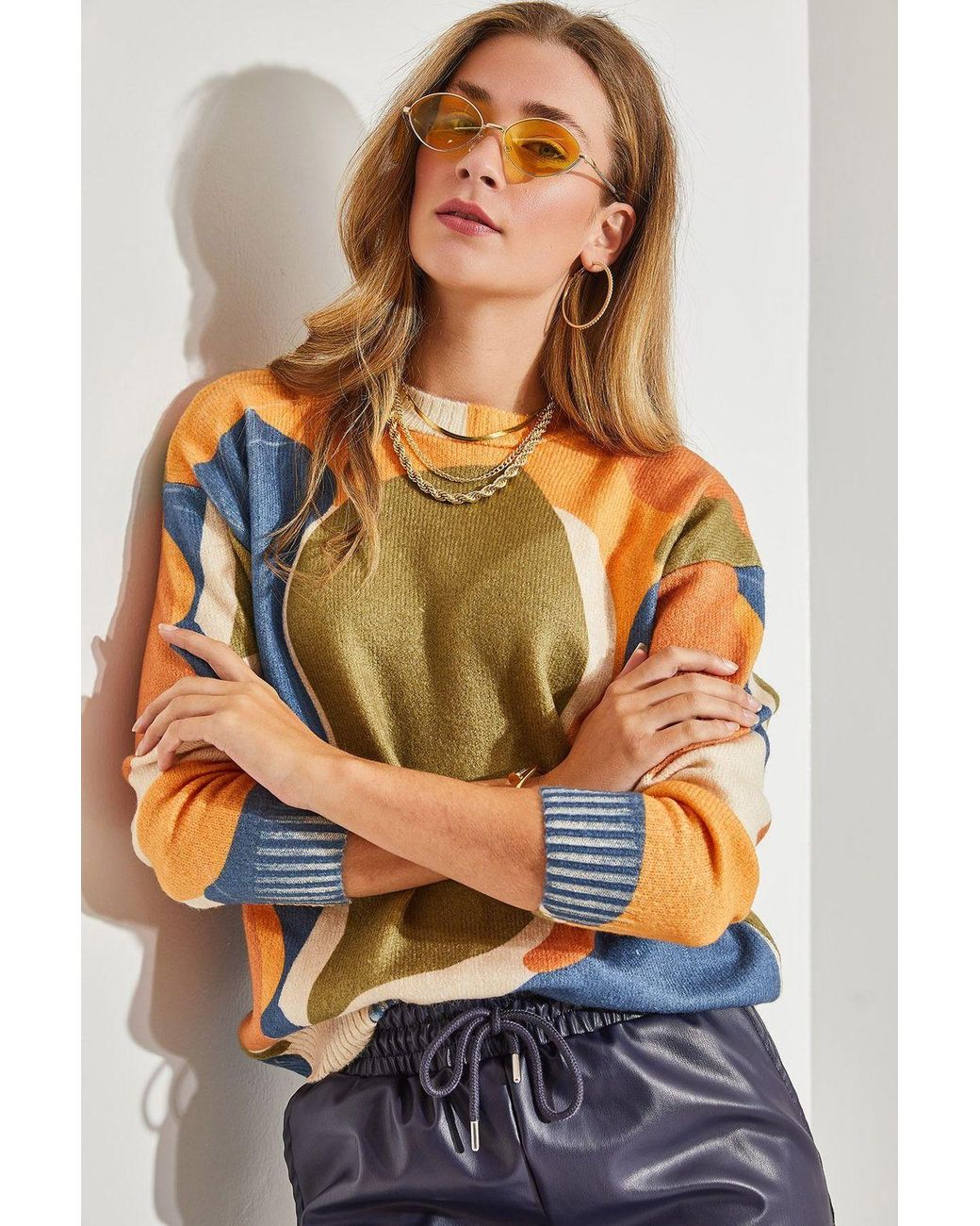 Bianco Lucci Multicolor Pattern Knit Sweater With Crew Neck