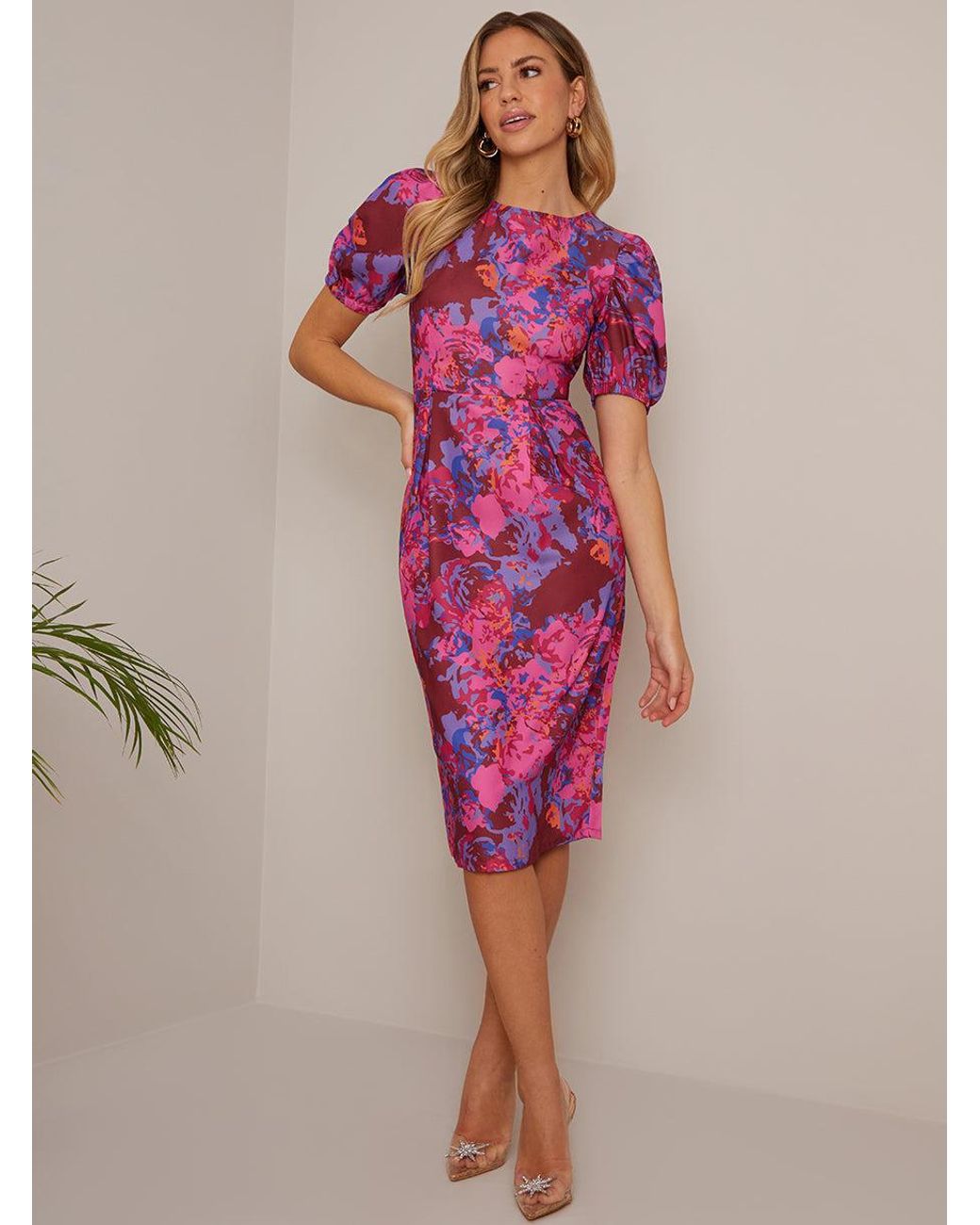 Chi Chi London Short Sleeve Floral Midi Dress in Pink | Lyst UK