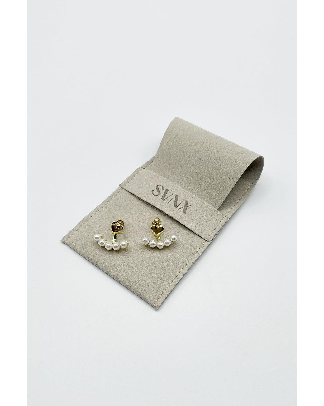 SVNX Metallic Heart Pearl Earrings