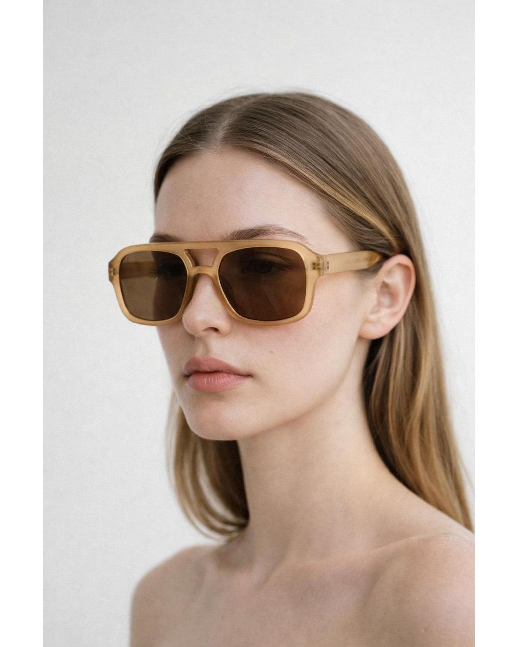 SVNX Natural 70's Navigator Sunglasses