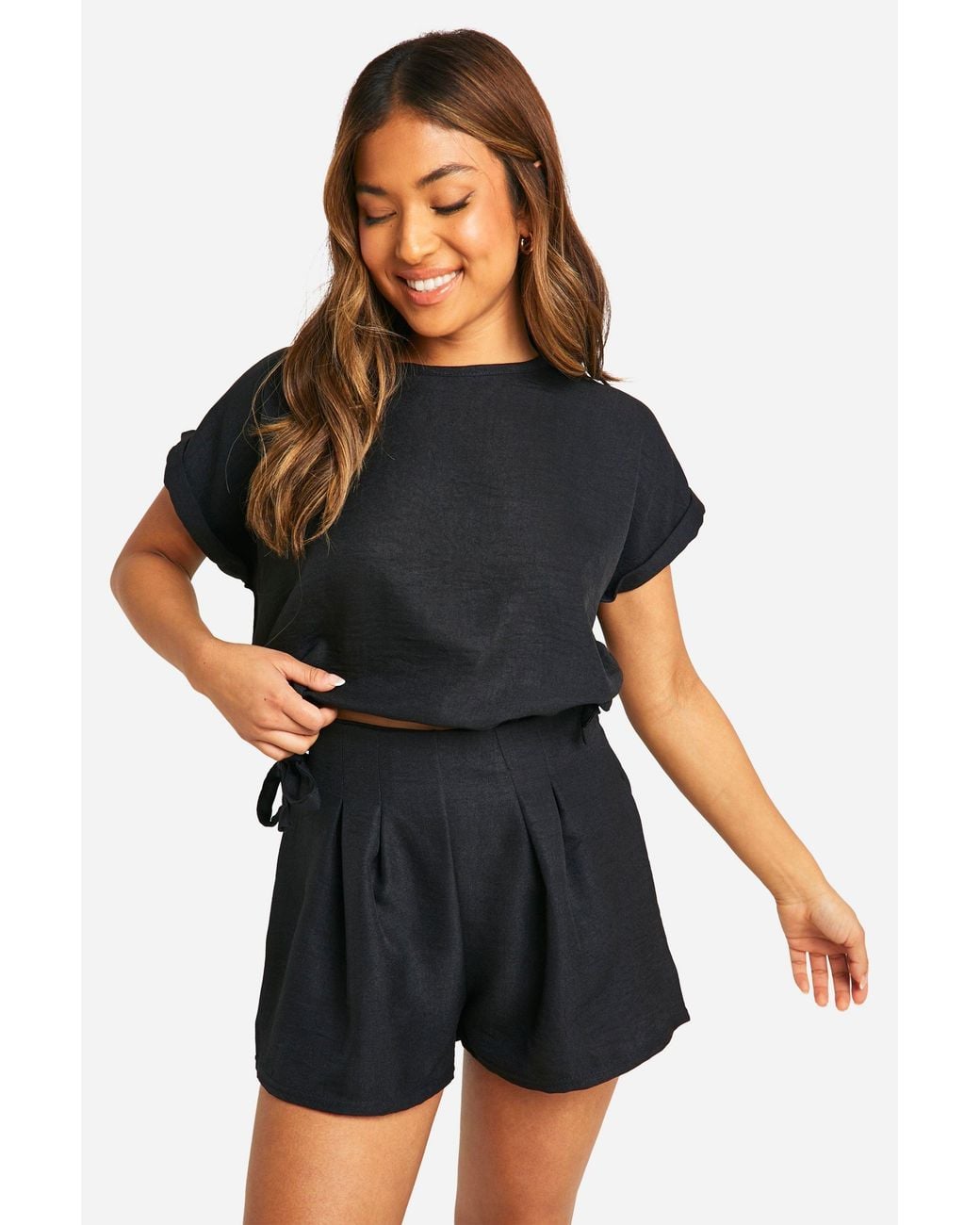Boohoo Black Petite Linen Look Tailored Shorts