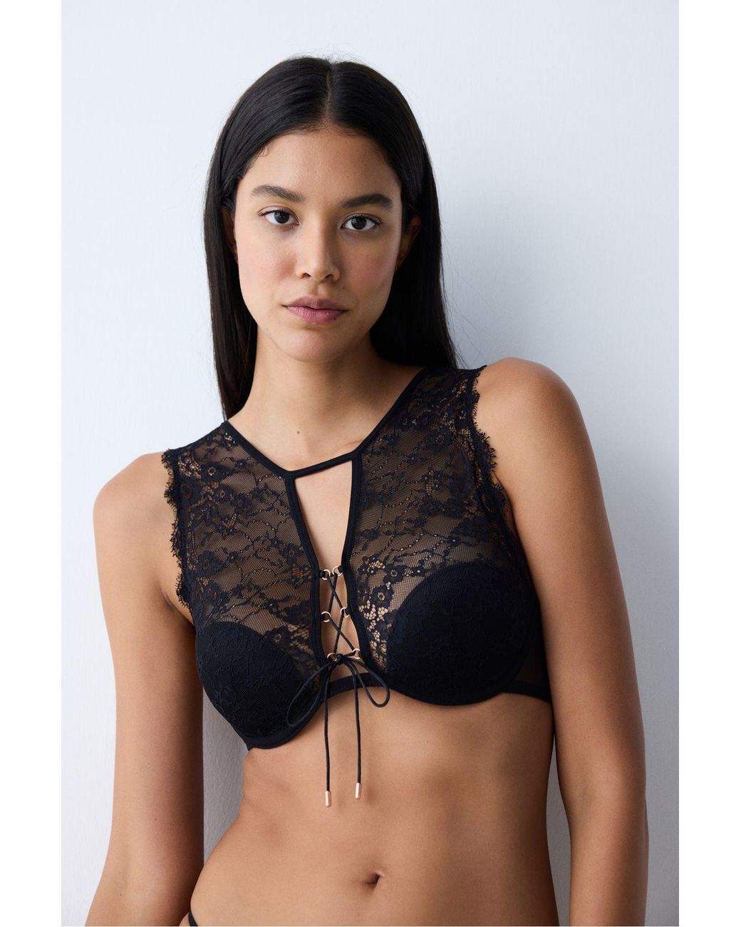 Penti Brown Halter Padded Eyelesh Bra