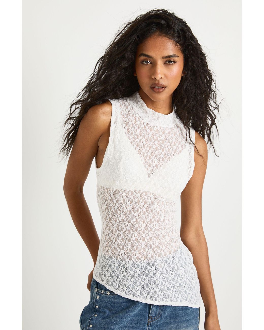 Boohoo White Lace Grown On Neck Asym Hem Top
