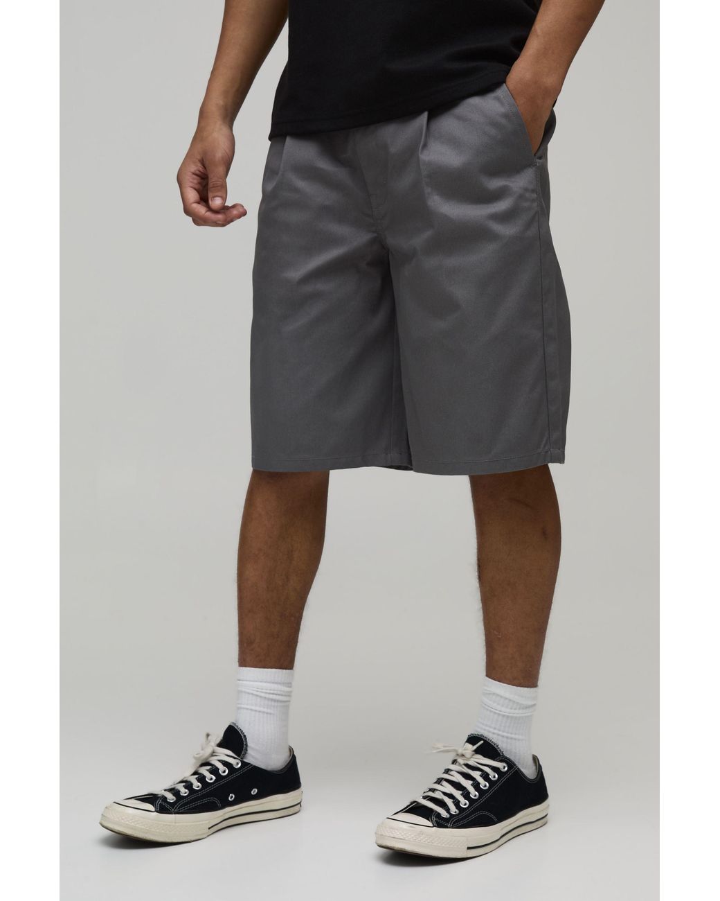 BoohooMAN Black Relaxed Fit Pleat Front Work 365 Jort for men
