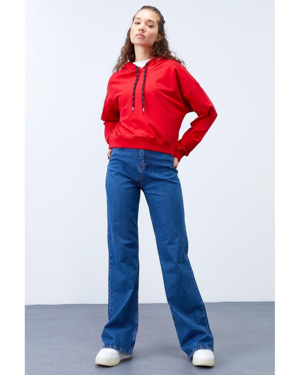 TOMMY LIFE Red Relaxed Hooded Sweatshirt With Tie Detail