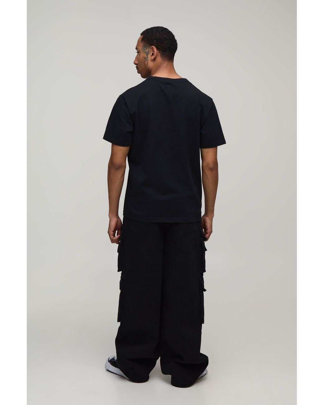 BoohooMAN Black Washed Multi Pocket Baggy Fit Cargo Jeans for men