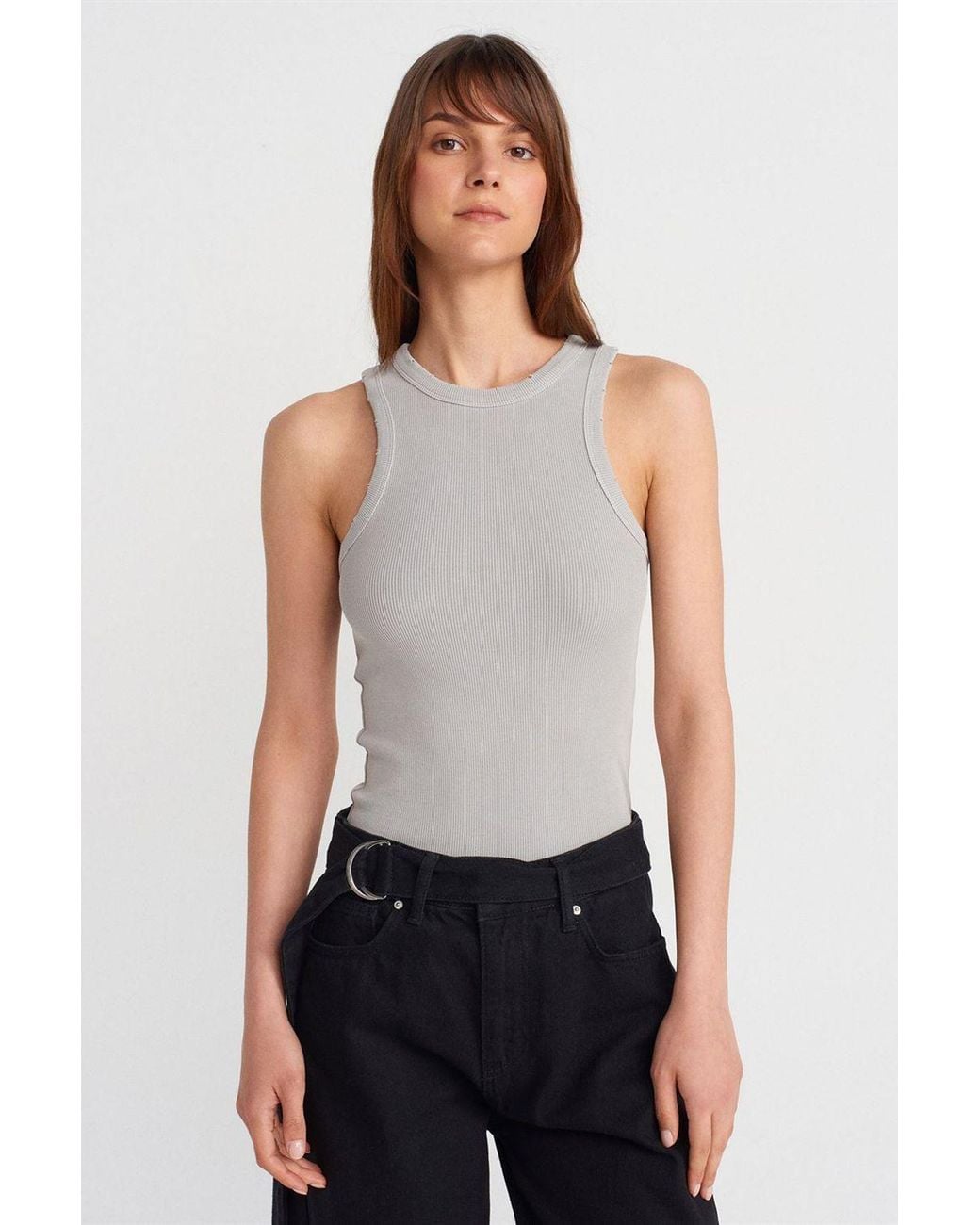 Dilvin White Sleeveless Ribbed Knit Blouse