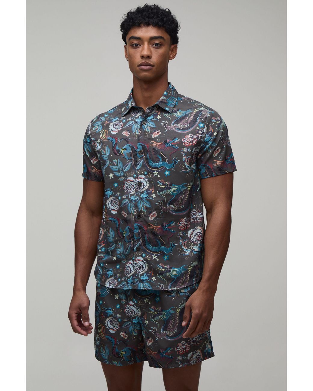 BoohooMAN Blue Dragon Print Regular Fit Shirt & Short Set for men